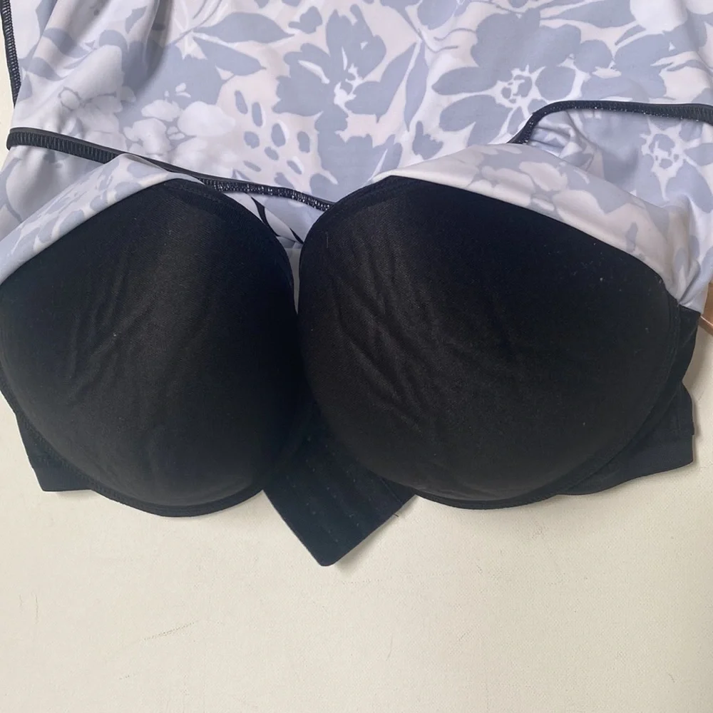 Floral black white & cream Tankini with underwire built in bra‎ support, Size XL